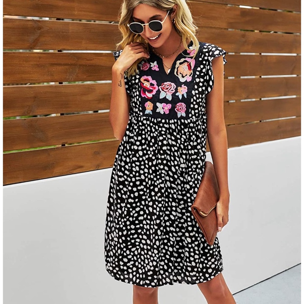 Super comfy and cute dotted dress floral Bohemia